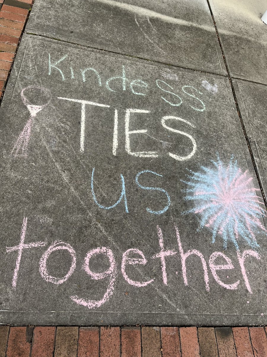 apexmscougars's tweet photo. Spirit Week: It’s “Kindness TIES” Us Together” day. Our Garden Club left us great reminders in the courtyard!
#KindnessWeek https://t.co/SRLnrMLIsF