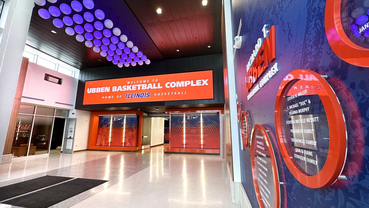 49__degrees's tweet photo. 𝙒𝙊𝙒 𝙞𝙨 𝙬𝙝𝙖𝙩 𝙬𝙚 𝙙𝙤.

Honored to have teamed up with Illinois Basketball to help deliver their athletes, coaches, staff, and donors an exceptional new space to call home! 

#ExperienceDelivered #Illini https://t.co/2aZ4nBlKOL