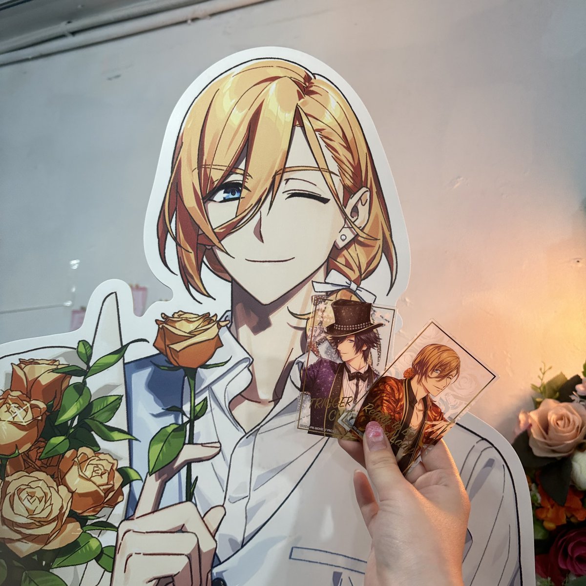 Tra_utapri's tweet photo. #정열로_피어난_2월의_겨울장미
#네가_만든_오렌지_랩소디_속_우린_한_송이의_장미

첫 우타프리 생카 너무 즐거웠어요!!!:)
양일다 잠깐씩만 들려서 아쉬웠지만 그래도 국내에서 우타프리 행사..진짜 행복했습니다🥰

행사 열어주신 주최님 정말 감사합니다!!😊 https://t.co/cgcH2GpDUL