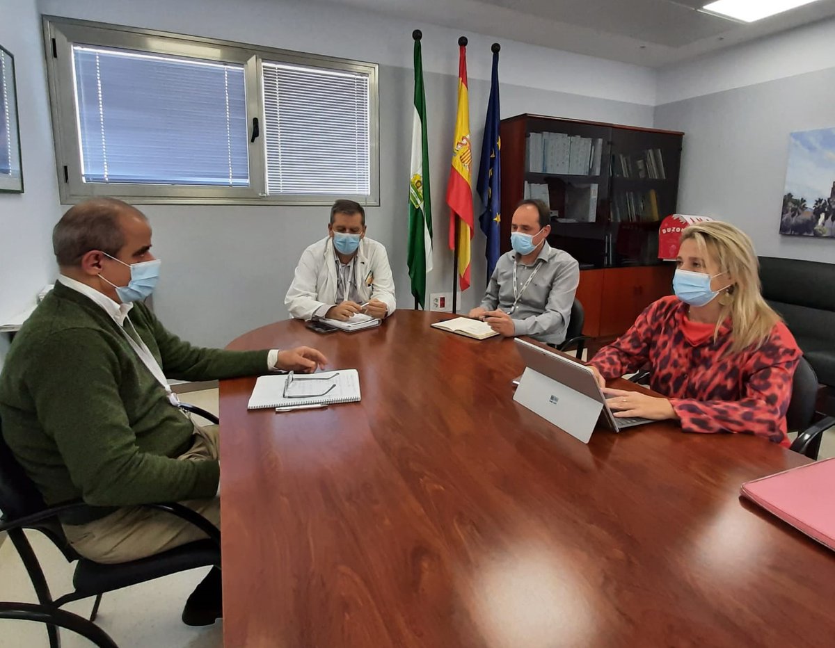 Hoy nos reunimos con <a href="/mesthergr/">Esther González</a> Subdirectora TIC de Almería para avanzar en proyectos de integración para el #HUnivPoniente #SomosPoniente
<a href="/AlmeriaJunta/">AlmeríaJunta</a> <a href="/saludand/">Consejería de Salud y Consumo</a> <a href="/peacro/">PEDRO ACOSTA</a> <a href="/juanbelmena/">Juan de la Cruz Belmonte Mena</a> <a href="/CheloArtero/">Chelo Artero</a> <a href="/fmayorgarcia/">Fermín Mayor García</a> <a href="/AlexanderSloa17/">FranciscoCañabate</a> <a href="/HazemAlaskar/">Hazem Alaskar</a> <a href="/TereSegura9/">MTeresa Segura</a> <a href="/miguebaenalo/">MIGUE BAENA</a>