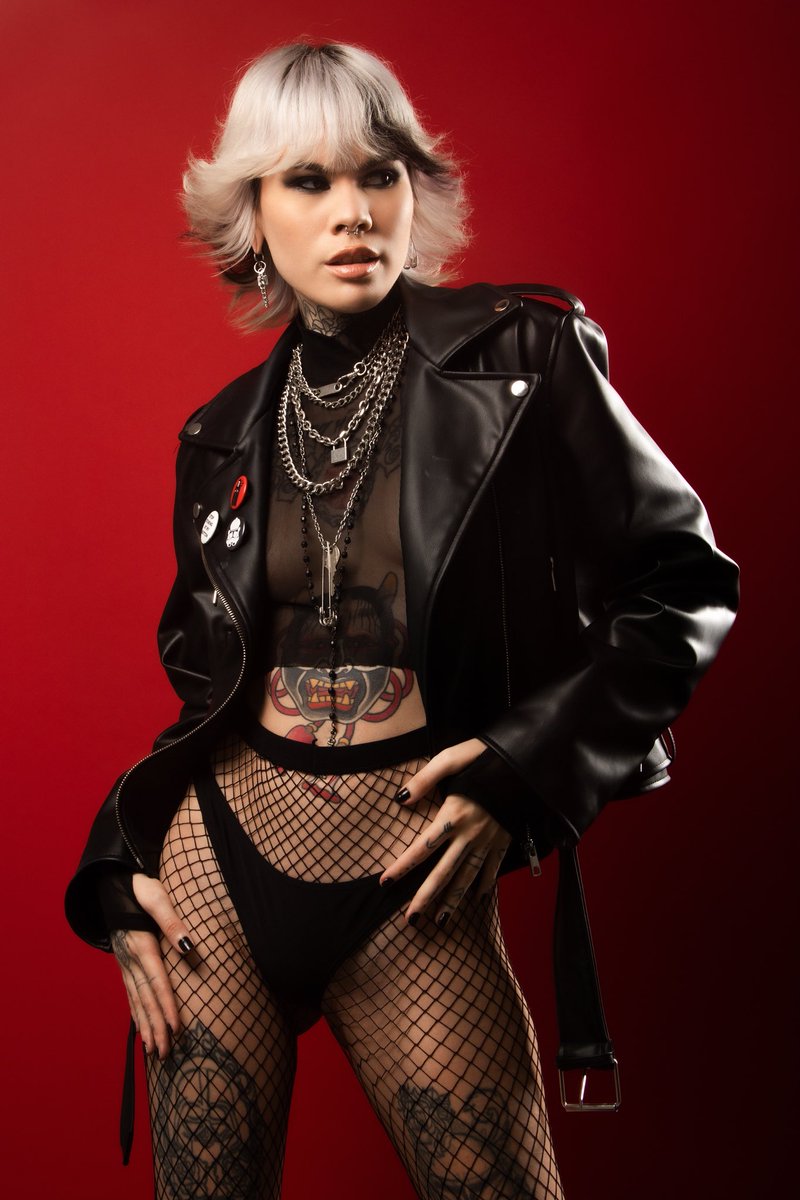 IDentityImage_'s tweet image. Girls Girls Girls 🎶 

Click for video: instagram.com/reel/CopqcCWvR…