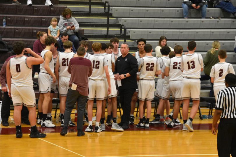 AmberSawyer80's tweet photo. Please come out and support our boys tonight in their first district tourney game! 7:30 VS Moore Co @ Cornersville. 🏀🦅💪🏻 #letsgo #workhardplaysmart #webelieveinyou https://t.co/MqROVUQBmk