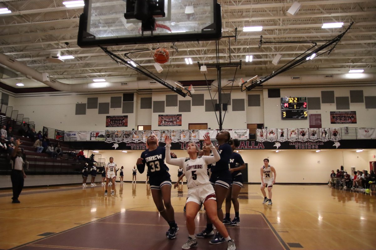 NTHSports's tweet photo. Congratulations to @NGVIKINGSBBALL Lady Vikings and Head Coach Alicia Sands.

Northgate is headed to the State Tournament! 
@VIKINGATHLETIC4 @Northgate_High 

They defeated Drew last night 48-20.

📷@WisenbakerSandy https://t.co/7wXCWbNUAj