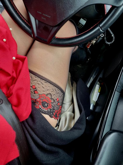 Good Morning My Naughty Family. How's everyone's morning wood? This is just a quickie to keep you all