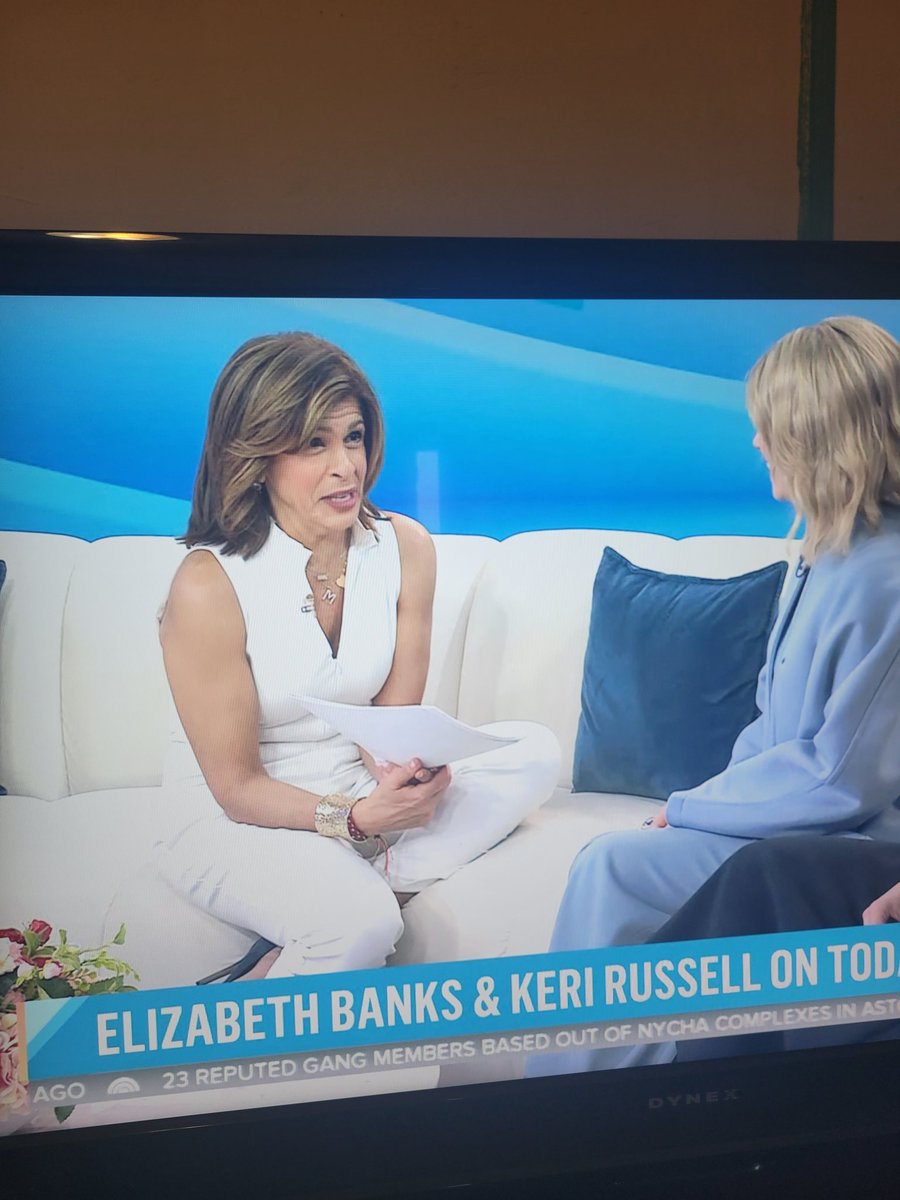 TraceyIlene's tweet photo. When a Tridelta gets to interview another Tridelta on live television
🔼🔼🔼
@ElizabethBanks @hodakotb @TriDelta #tridelta @TODAYshow https://t.co/ULdAFz1uyR