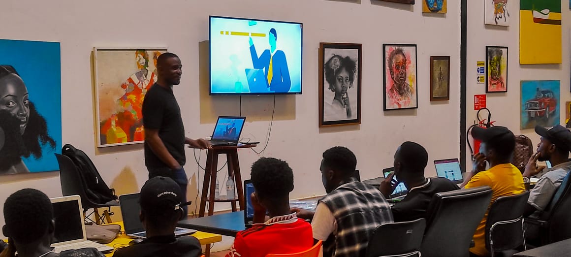 JK_Kazoora's tweet photo. These pics make me abit emotional @JoshTheFixer I sold to you the @smari_institute u were like wait to put my pic on the website now I can see Yr sold, skilling smarians for FREE in motion graphics 
Thanks and it's a blessing to share this dream with you ❤️ 
@CKJapheth 
Ubc https://t.co/CNbYBXhuoD