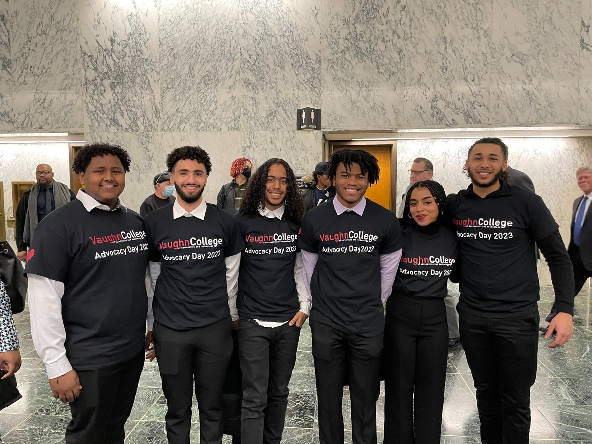 CICU's tweet photo. CICU is so appreciative of the students who met with their New York State legislators to #StandUp4StudentAid #EnsuringStudentSuccess #ShowYourLoveForNYsCollegeStudents #InvestInStudentAid and thank them for their support. https://t.co/bQAaCIkr3t