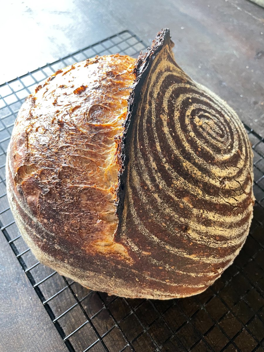 markackers's tweet photo. Getting the hang of this now. Perhaps the best-looking sourdough loaf I have produced so far. Rye starter, Marriages Extra Strong white flour and about 15% Matthews Cotswold Crunch. #sourdough https://t.co/mkHGtVQGgS