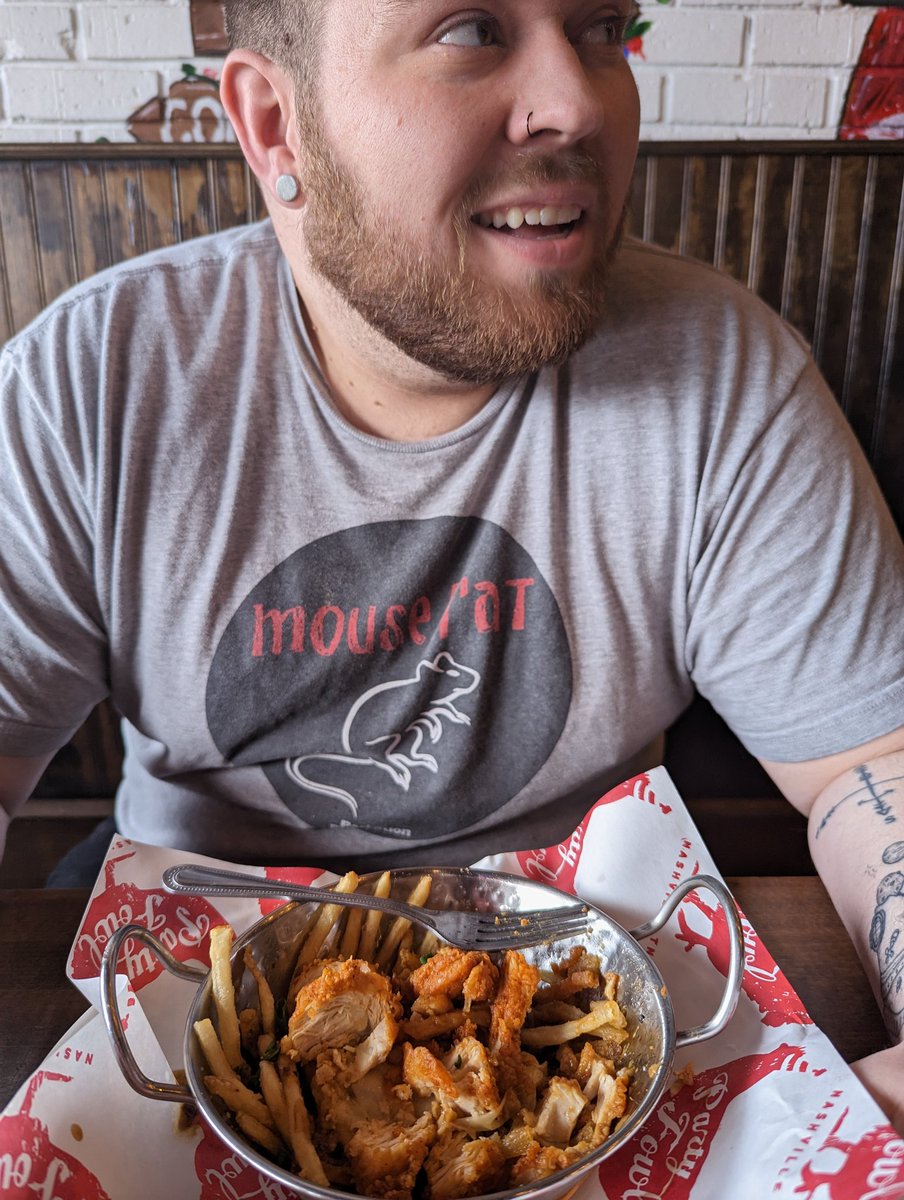 Olgaforreal's tweet photo. "This is the closest thing to a salad I've ever ordered" -Brett (about his hot fried chicken putin" https://t.co/nQvx3kj8yc
