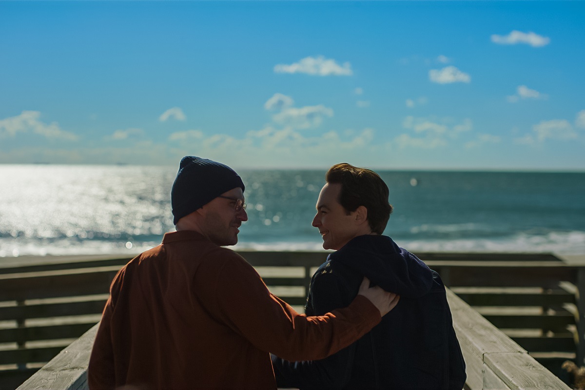 OutLoudCulture's tweet image. Review: Jim Parsons and Ben Aldridge Are Solid In The Heartbreaking Dramedy 'Spoiler Alert'... #outloudculture @sally_field #JimParsons #BenAldridge #JoshPais #AllegraHeart #SallyField #spoileralert #Entertainment #featured #Film #Movie

outloudculture.com/2023/02/05/rev…