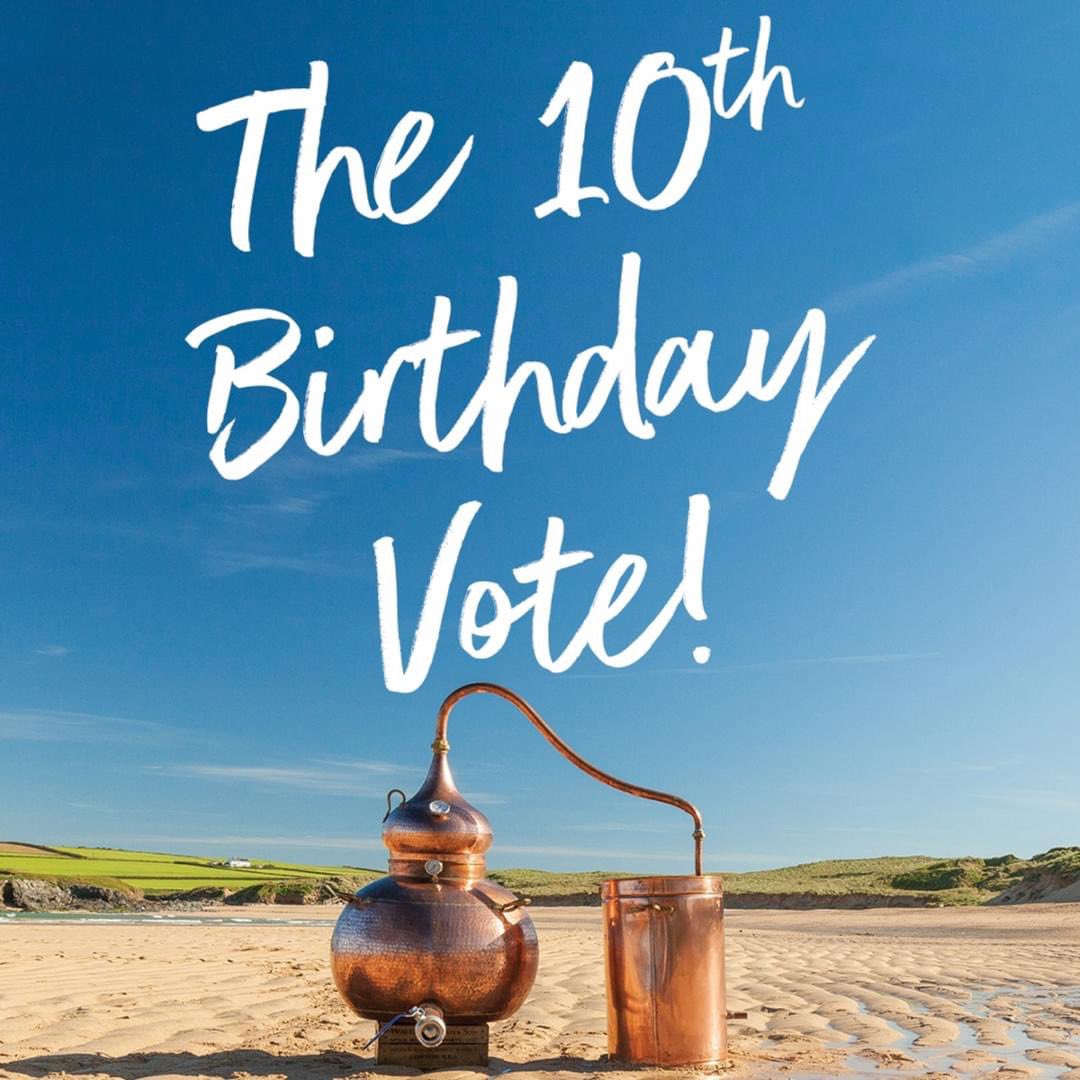 Celebrate our 10th birthday with a vote to decide a new special limited-edition gin for the summer! shop.tarquinsgin.com/pages/vote-for…