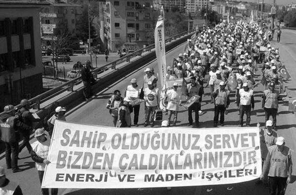 mahir_gra2's tweet photo. Sadece 4 yılda Cengiz İnşaat'ın silinen vergi borcu bugünün parasıyla 6 milyar tl.

Bağışladıkları ve vergiden düşülen miktar ise sadece 3 milyar TL. https://t.co/WbMBlJeN3a