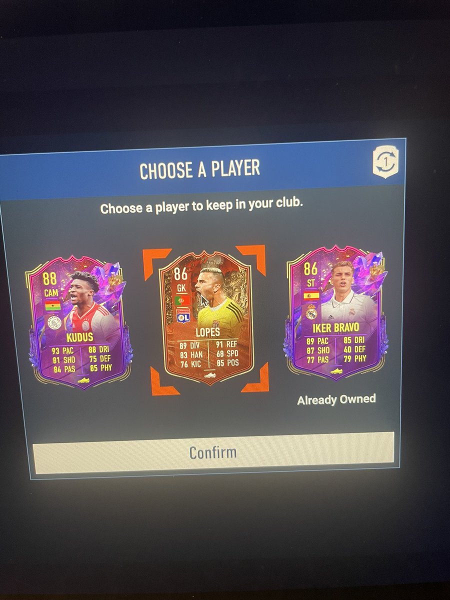 rynkour's tweet photo. @FansdeFUT Une belle merde https://t.co/6D8XG8Mb4s