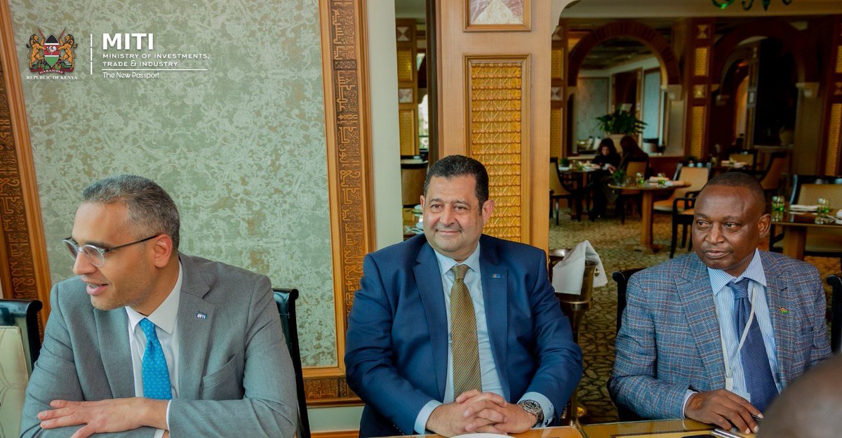 HonMoses_Kuria's tweet photo. This evening in Cairo I met the management of Commercial International Bank, the third largest bank in Egypt by assets. CIB has just concluded the 100% acquisition of Mayfair Bank in Kenya thus making Kenya their first home outside Egypt. 1/2
#KeIsOpenForBusiness https://t.co/Cw7jCE1kMM