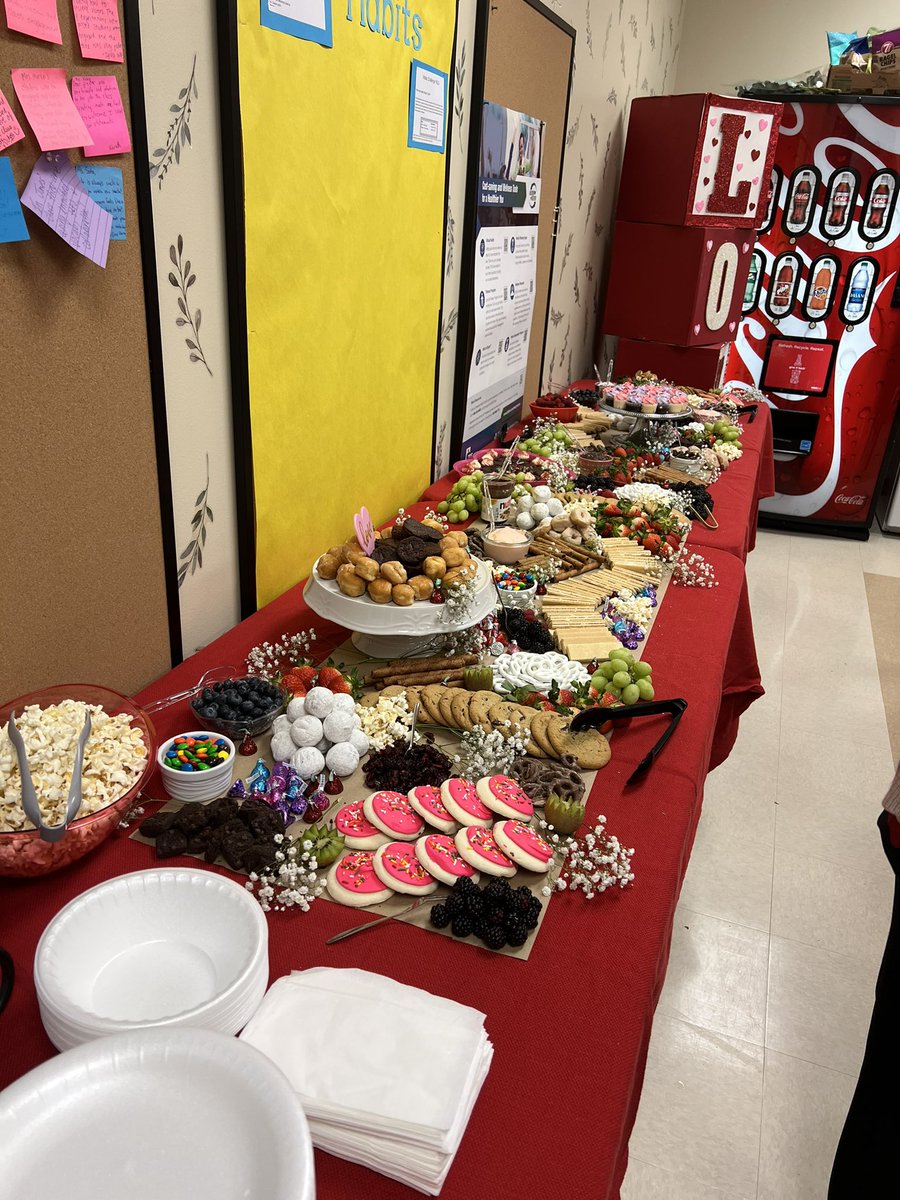 Mrs. Kitchen tweet media