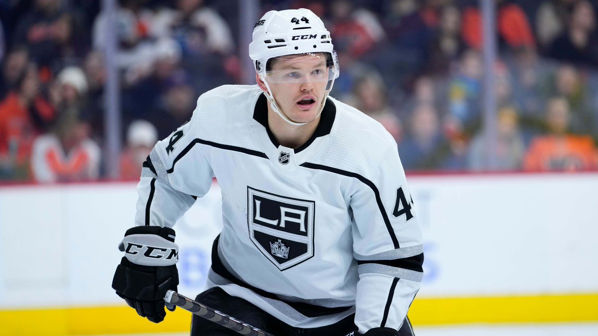 spittinchiclets's tweet photo. Mikey Anderson and the Kings agree to an 8 year, $4.125M AAV extension. Thoughts? https://t.co/ESvgMjtWhV
