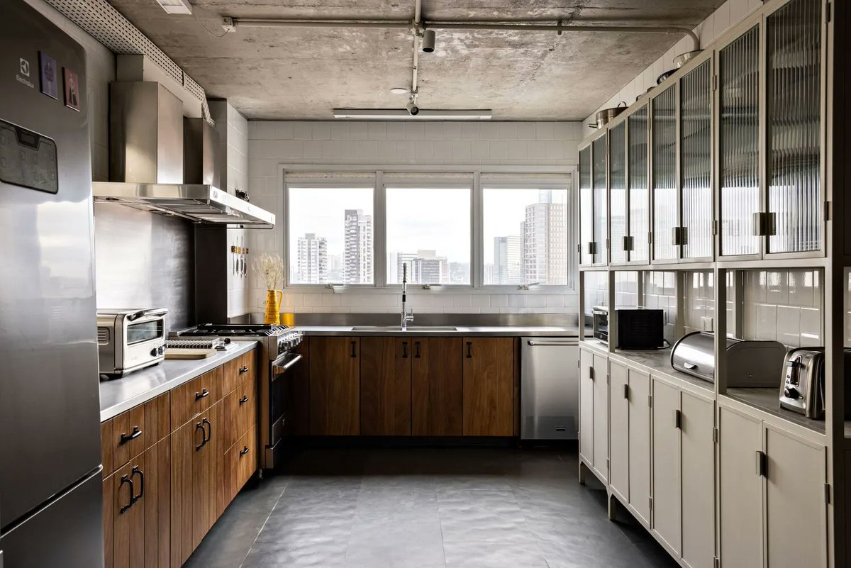 thetrendmemo's tweet photo. Gale Apartment / Memola Estudio
https://t.co/9DbZVx3CJO 
#architecture #design #interiordesign #home #homedecor https://t.co/w5QGLbGScZ
