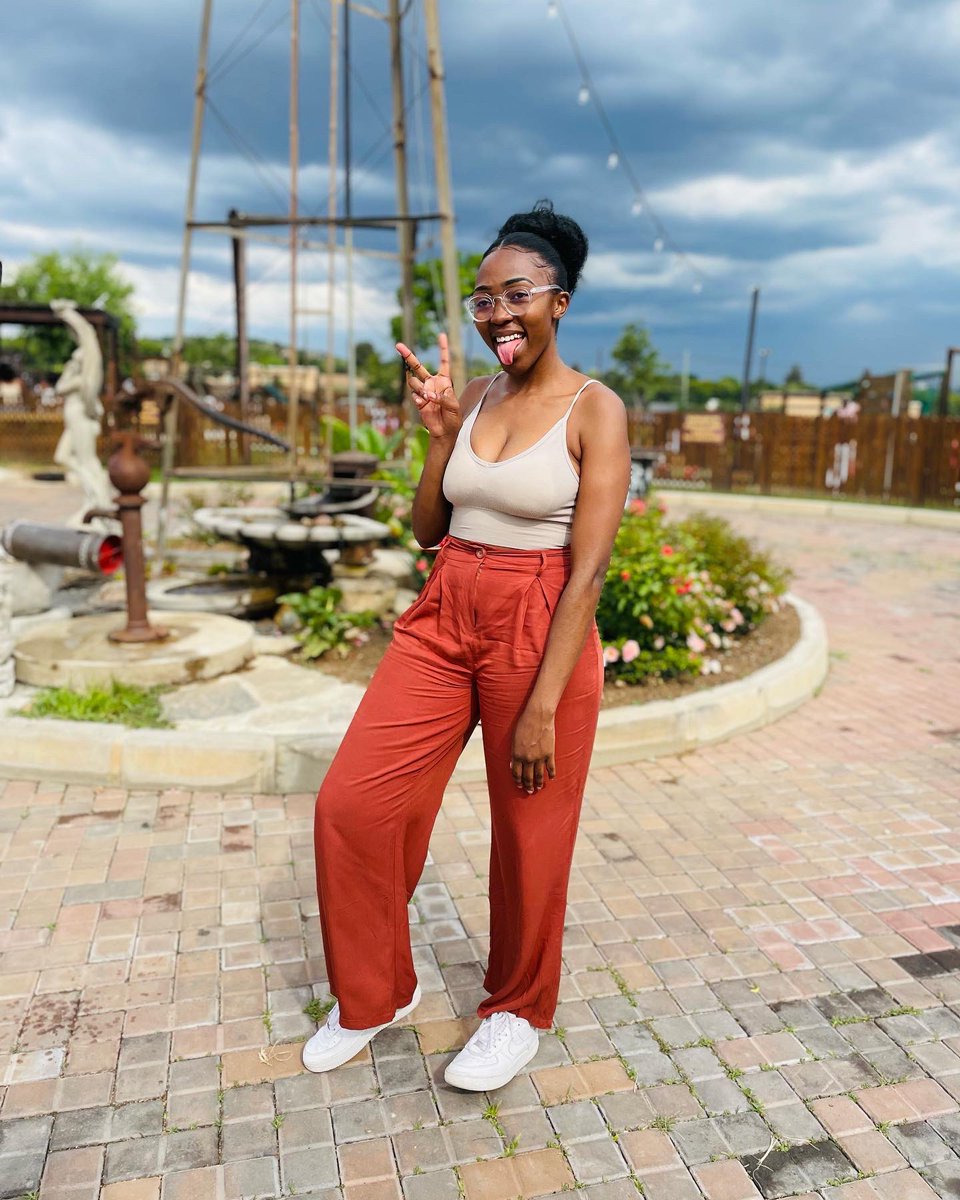 Karabo__More's tweet photo. Ungavumi ngawe 🥰❤️ https://t.co/Et5MUkX55t
