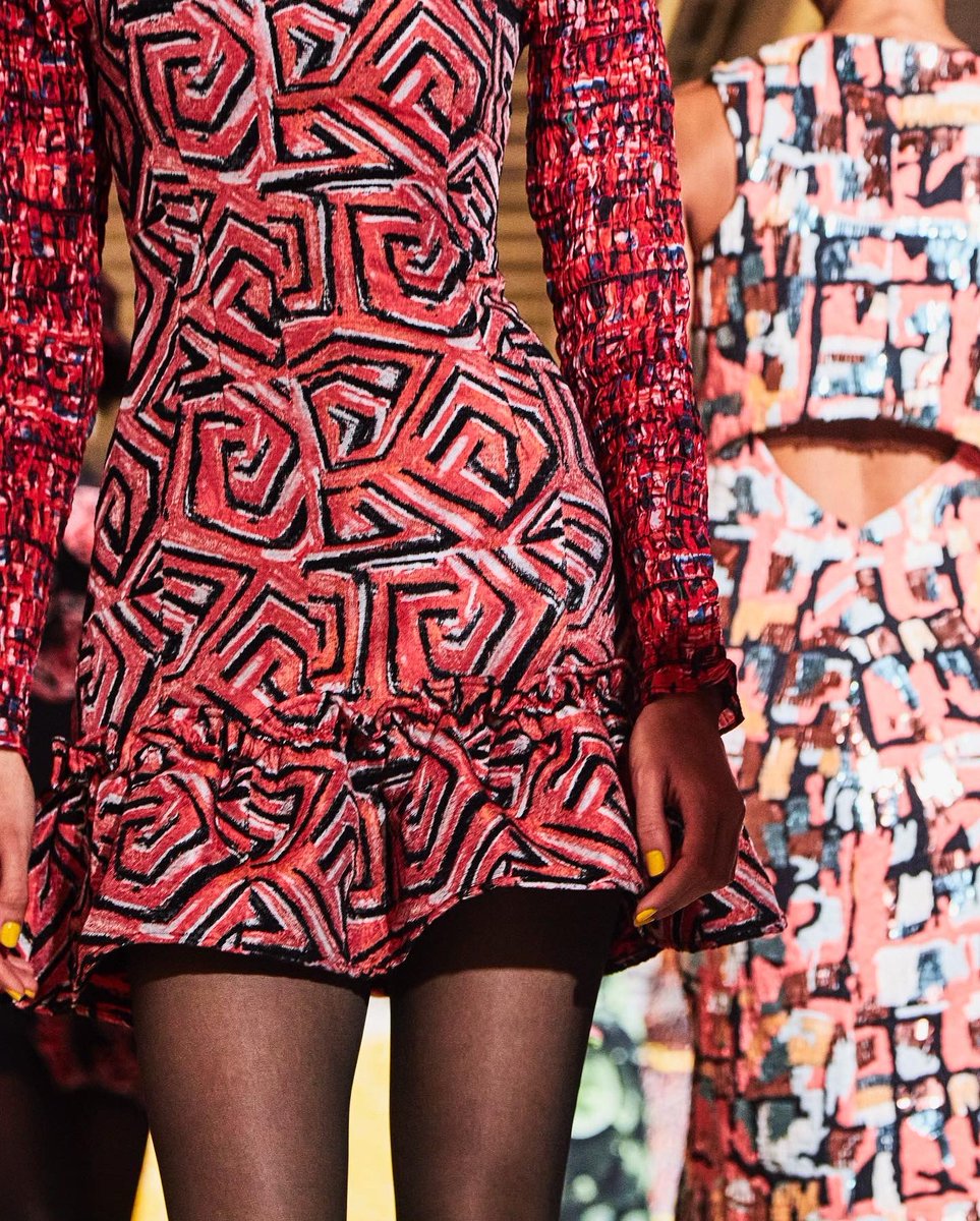 MarrisaWilsonNY's tweet photo. It’s all about the details 👀

In the MARRISA WILSON Fall/Winter 2023 Collection, pastel-drawn print artwork was woven into textural jacquards and knit into lofty sweaters. https://t.co/uUvl5sOZwe