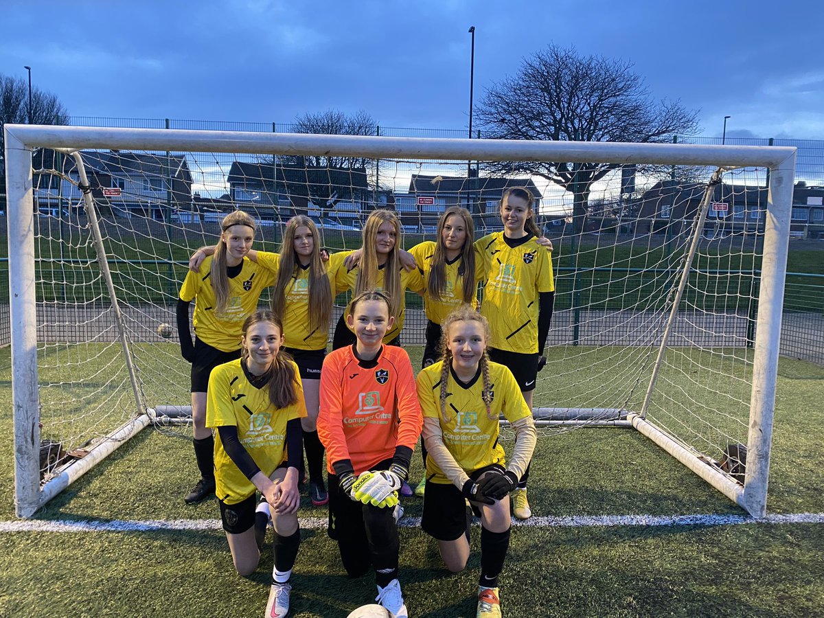 Park View School PE tweet media