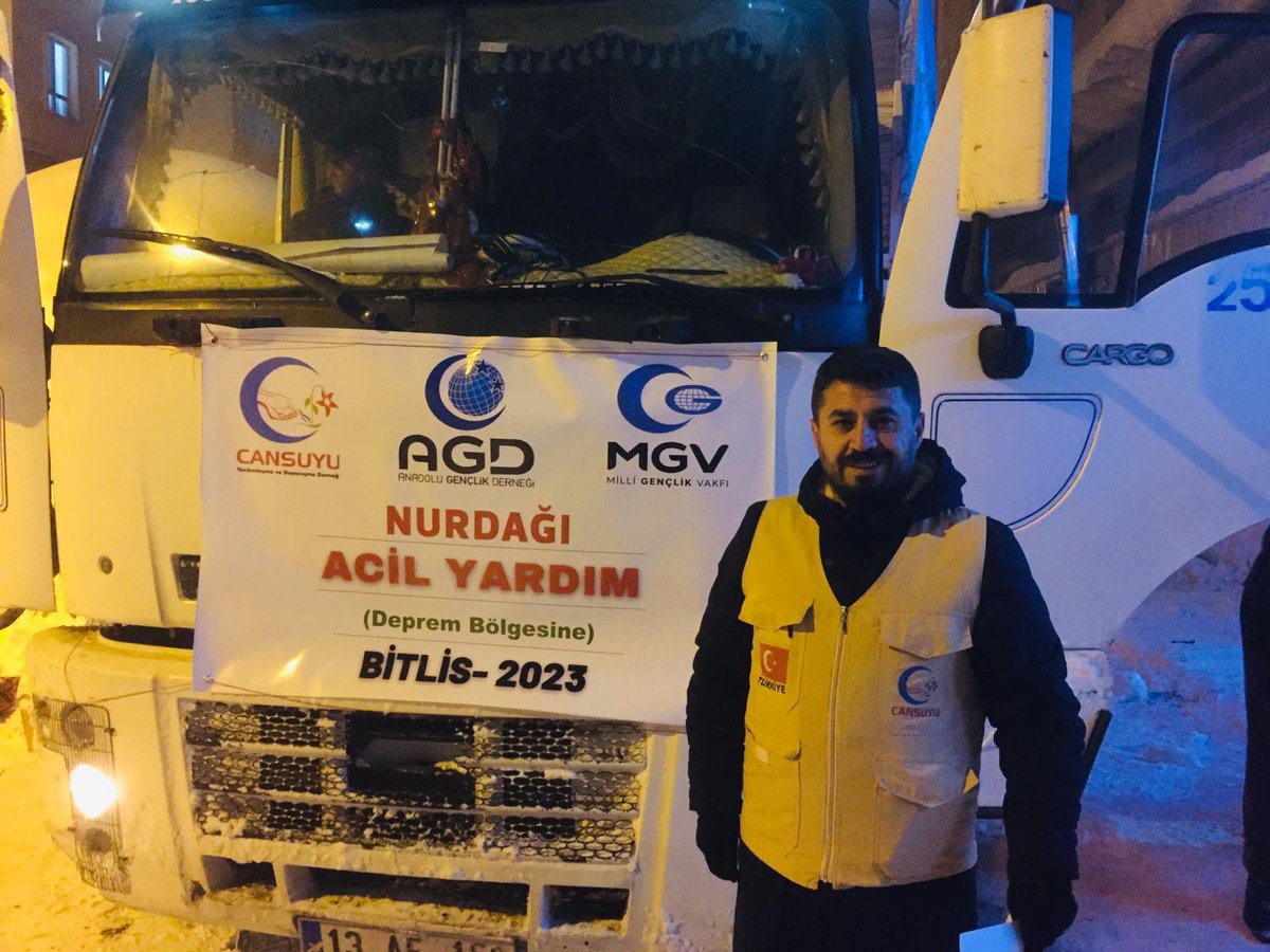 agdorgtr's tweet image. 📌Bitlis

Bitlis Teşkilatımız ve Cansuyu&apos;nun çalışmaları ile hazırlığı tamamlanan kömür yardımı tırımız, deprem bölgesine doğru yola çıktı.

#deprem Türkiye Tek Yürek

@CansuyuDernegi

@agdbitlis