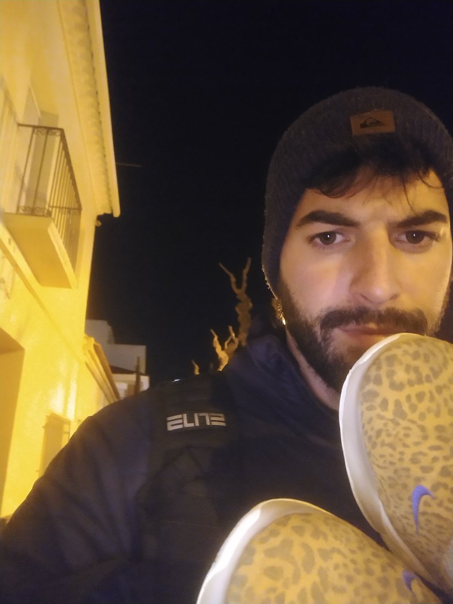 J9SE_'s tweet photo. El entrenamiento puede empezar al salir de casa. Vamos a reducir emisiones entre todos! 
#BaloncestO2
@FundPrimafrio 
@CBAlhama https://t.co/BQEqxtf4s0