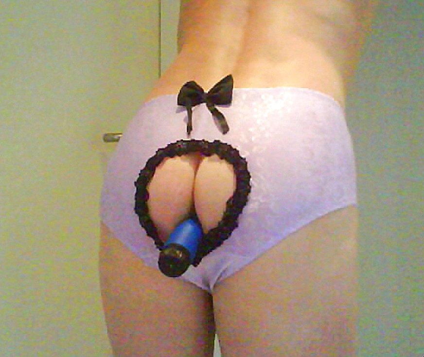 Eine Weile her, aber ein echt geiles Höschen...und der Rest 😀😀#sissyslut #sissymaid  #sissy #sissytime #nicetime #leggings #shapewear #horny #crossdresser #crossdressing  #damenwäscheträger #dwt #germansissy #girlyboy  #sissyboy