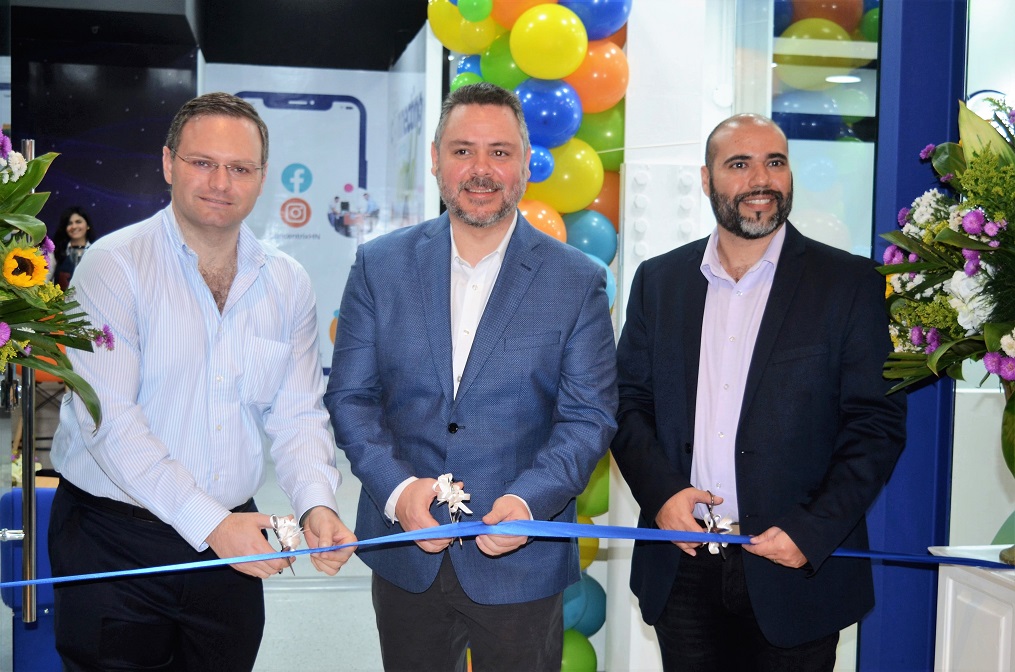 EldiarioHND's tweet photo. #ElDiarioHN #empresas #Honduras 
@Concentrix innova y abre un Centro de Reclutamiento y desarrollo de carrera en San Pedro Sula.
MAS DETALLES AQUÍ → https://t.co/HXraqN4E1H https://t.co/UW9Z2A9UMJ