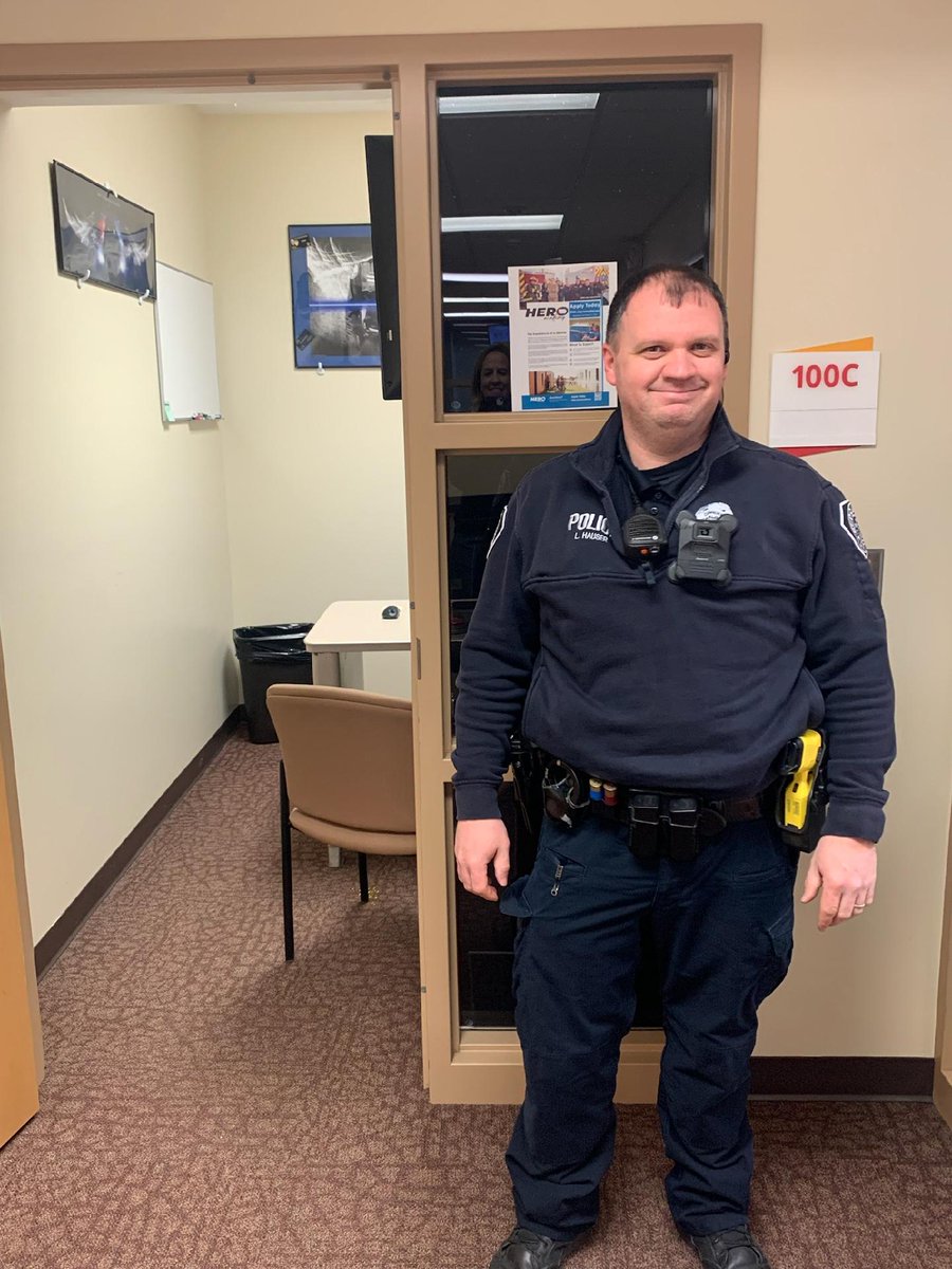 Happy SRO Day Officer Hauser!  Thank you for everything you do to make our school a safe place!