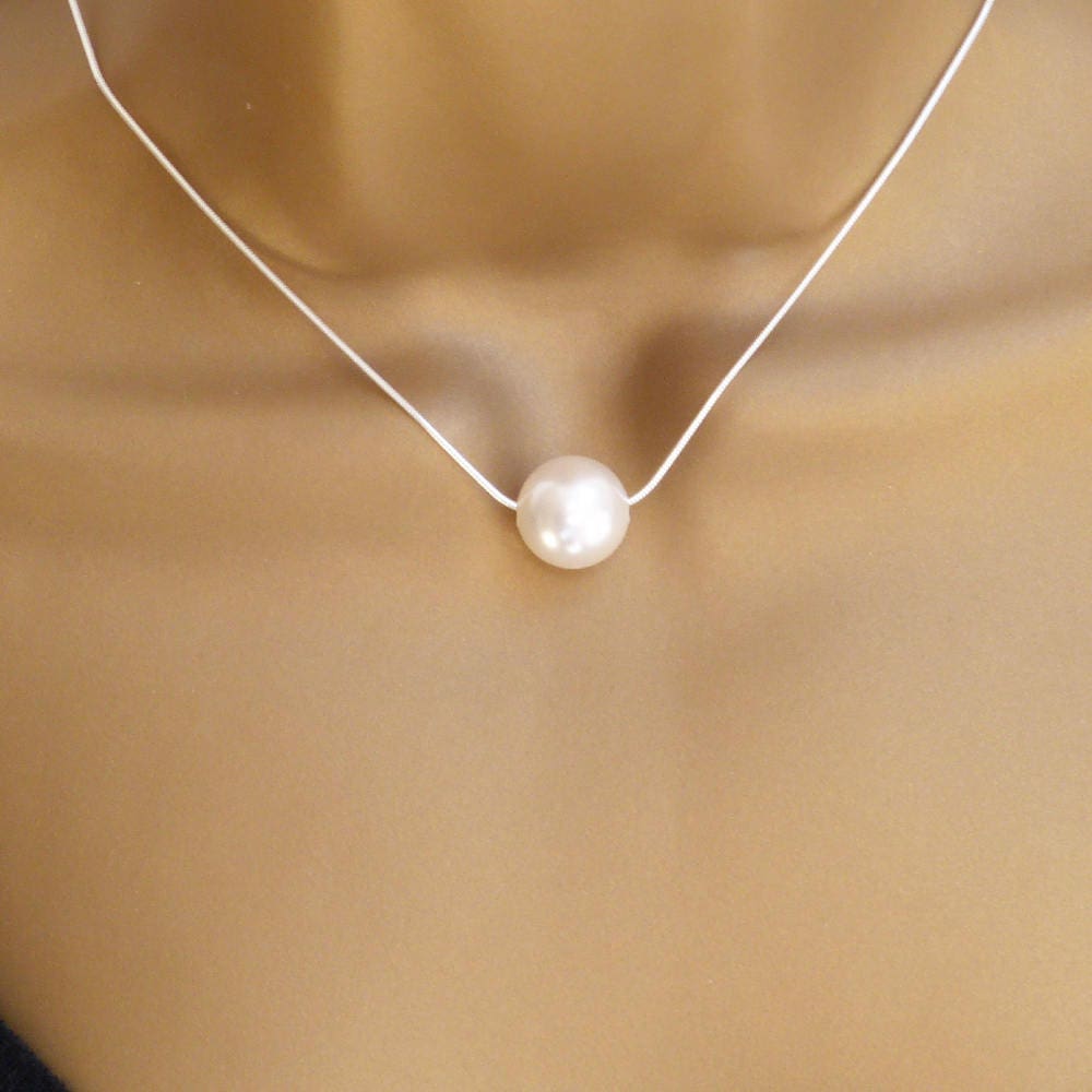 TheStrandline's tweet photo. Excited to share the latest addition to my #etsy shop: Single Pearl Jewellery, 14mm Pearl, Floating Pearl Pendant, Freshwater Pearl Necklace, Bride, Wedding Jewellery, Valentine https://t.co/yQFCjwU0wH #white #silver #circle #pearl #women #minimalist #illusion #singlep https://t.co/q5cLivqC3W