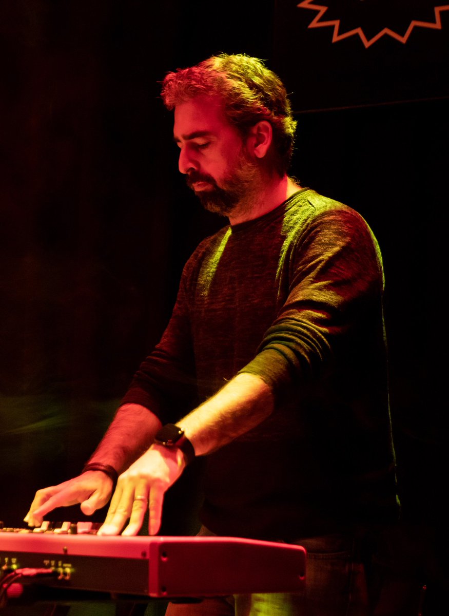 boxets's tweet image. 🎹 Moments del concert a la sala Nova Jazz Cava (Terrassa).

#boxets #concerts #noudisc #gris @TempsRecord