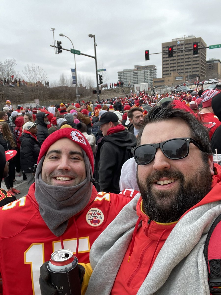 DE_Yeager's tweet photo. Gone parading! #ChiefsKingdom https://t.co/Esqc8nz2n3