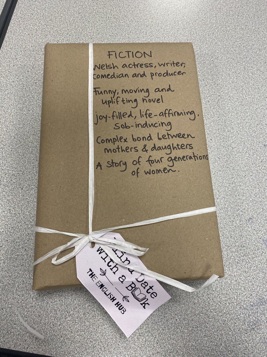 Miss Smith English tweet media