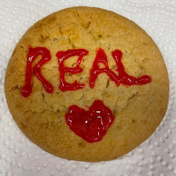 real_lynn's tweet photo. Making REAL cookies, and REAL memories.
#OneREALCommunity
#SupportCommunityLiteracy
#BuildingOpportunities
#Children
#Teaching
#EarlyChildhoodEducation
#Literacy
#Support
#LynnMA
#Boston
#NonProfit https://t.co/iduqYw47ww