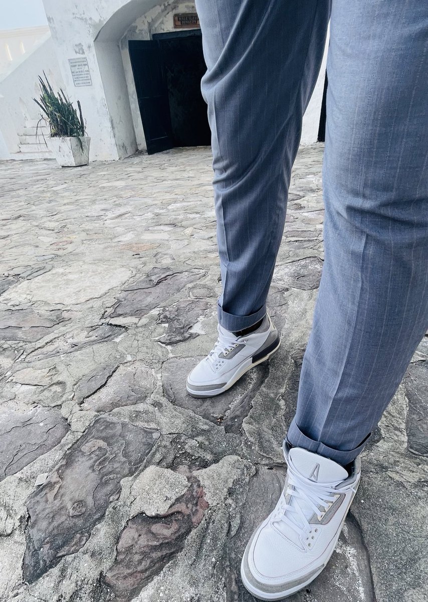 yokowendingo's tweet image. The A in @maniere_usa Jordan 3 hit different when you are in Africa and your mother and ancestors are from this soil.
Standing in a slave Dungeon and moving about this Castle stirred feelings I don’t really have the eloquence to express. #itsdeeperthansneakers #bhm #BHMKOTD #blm