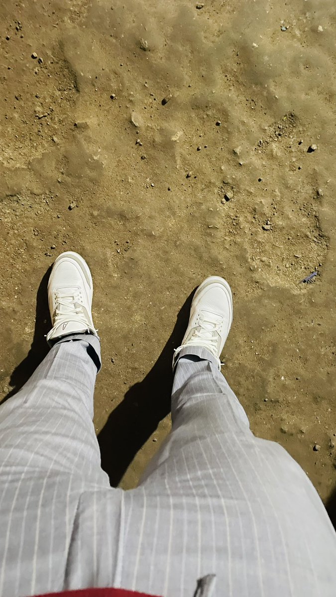 yokowendingo's tweet image. The A in @maniere_usa Jordan 3 hit different when you are in Africa and your mother and ancestors are from this soil.
Standing in a slave Dungeon and moving about this Castle stirred feelings I don’t really have the eloquence to express. #itsdeeperthansneakers #bhm #BHMKOTD #blm