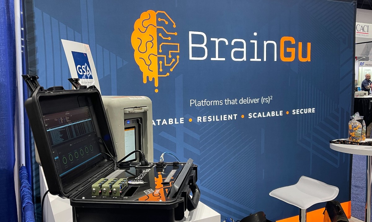 changethebox's tweet image. @AFCEA #WEST2023 continues...

Drop by booth #1848 to experience BrainGu&apos;s Structsure Edge Rugged Super Tactical Hand Kit, or SERSTHK for short! 

#structsure #edge #platform #devsecops #ami #booth #conference