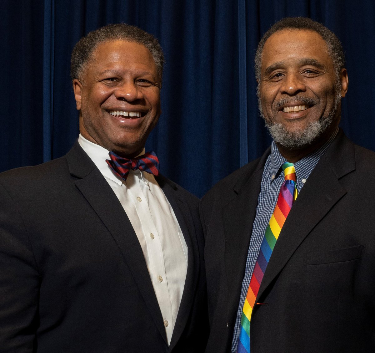 PRJeffWhite's tweet photo. What a thrill to meet a person I so admire at #ASTRO22.  I didn't get a📸w/him as the line of admirers was too long but here's a nice one w/Dr. Thomas.  A most deserving @ASTRO_org  Honorary Member &amp; a true leader in #cancer care.  @DrRobWinn https://t.co/1ay0QLofd1