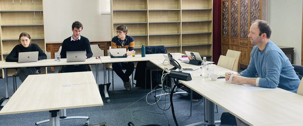 MATA_CoE's tweet photo. #MATAstudents discuss #NATO ‘s challenges from the East - Ukraine, Russia & the Black Sea Region with @Bruno_Lete at US-EU Relations in the 21st Century: #Transatlantic Project 🇺🇸🇪🇺 https://t.co/fdu09lOJGa