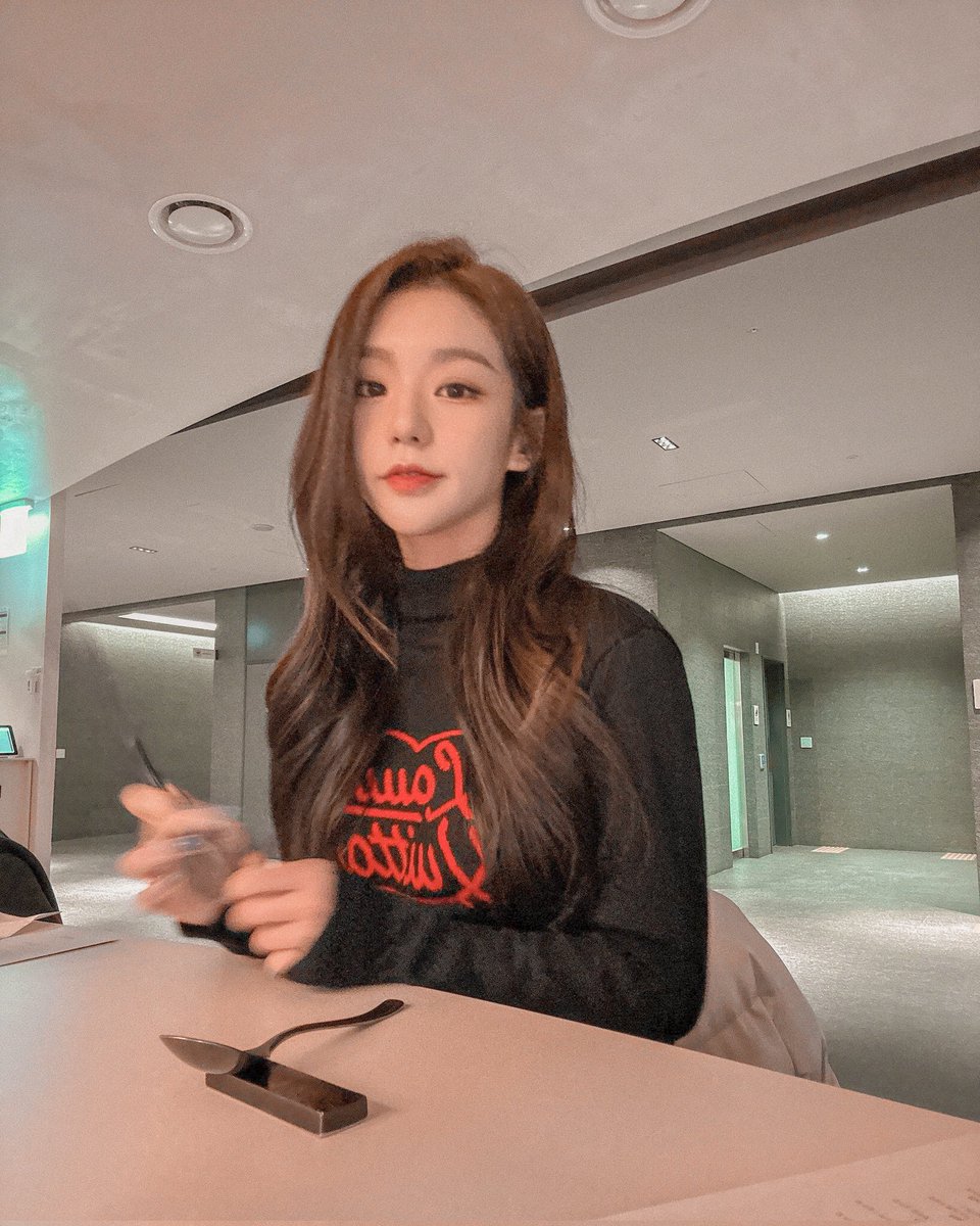 soodamprincess's tweet photo. 우리 공쥬 예뻐 보여용💓 https://t.co/I2RbljNT5H