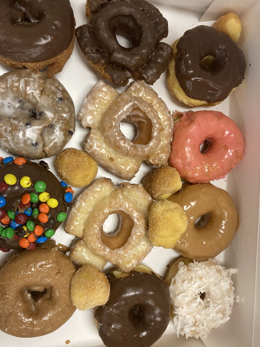 The <a href="/whitehousebdp/">White House Blue Devils</a> EL students are at the halfway mark for <a href="/WIDA_UW/">WIDA™</a>! Listening &amp; reading completed with writing &amp; speaking to go. These students have worked hard &amp; we are excited to see their growth. Donuts for all! <a href="/JamiJWarren/">Jami Warren</a> <a href="/teach_with_bono/">Nikki Bono</a> <a href="/scottlangford72/">Scott Langford</a> #SCSELDepartment