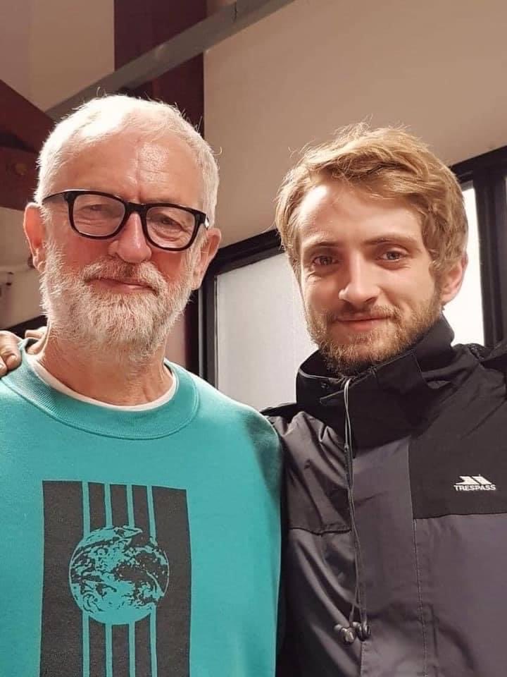 BLM4Corbyn's tweet photo. Solidarity to ⁦@jeremycorbyn⁩ who would have made a better Labour PM than Blair or the present leadership who has turned the Party into a racist endeavour. Jeremy will go down in history as the peacemaker and anti racist that he has spent a lifetime promoting. ✊🏾✌🏾❤️ https://t.co/h9DhGFcP1w