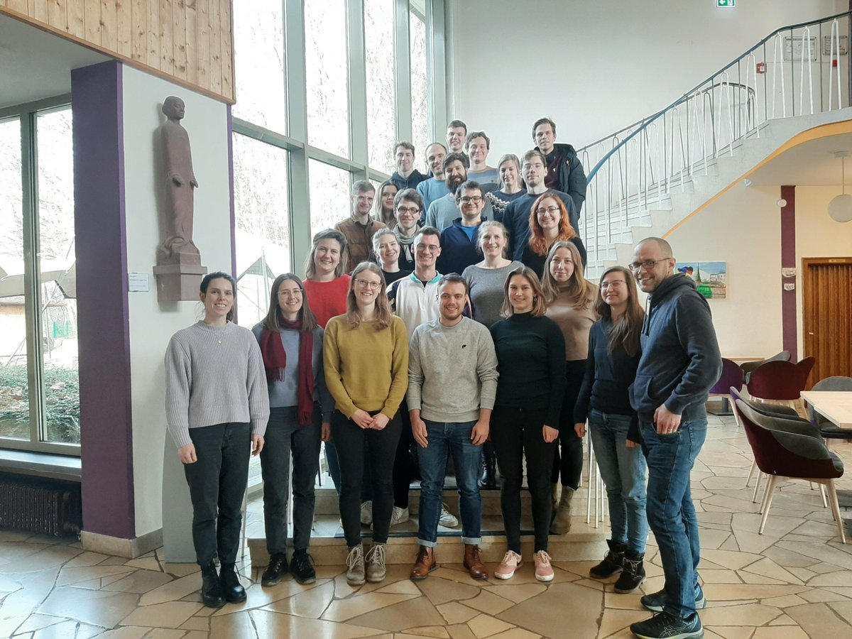 RWI-Seminarwandern 2023: Promovierende und Postdocs haben zwei Tage in Hagen verbracht, um sich gemeinsam über Forschungsideen und Herausforderungen auszutauschen. 💡