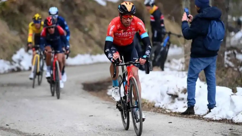 ¡MIKEL LANDA HA GANADO UN SPRINT DE GRUPO!
 
REPITO: ¡MIKEL LANDA HA GANADO UN SPRINT DE GRUPO! 

ES EL AÑO 🔥 

#LANDISMO