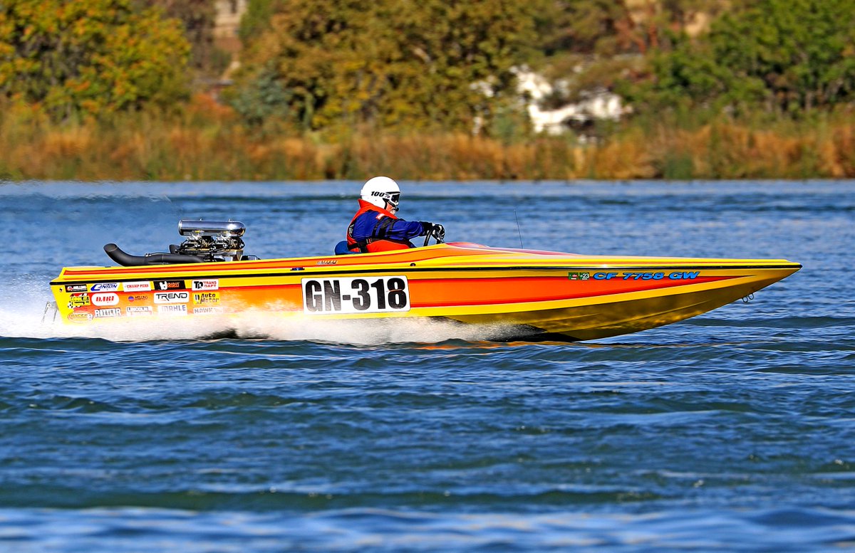 AutoMeter's tweet image. Speedboats in action representing AutoMeter Products🏁

#boat #boatlife #customboat #customboats #speedboats #boatbuilding #powerboat #performanceboats #boatrace