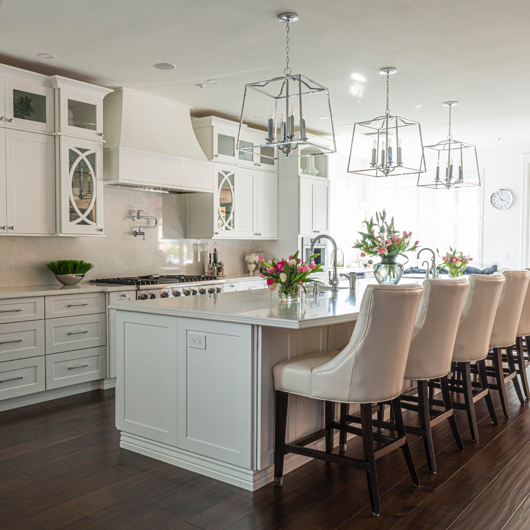 tophomebuilders's tweet photo. Add a touch of luxe to your kitchen - get inspired with this stunning design! π
#tophomebuilders #kitchendesign #luxuryliving #kitcheninspo #inspiration #dreamkitchen #stunning #elegant #kitchengoals #kitchen #kitchendesigninspo https://t.co/INpBBRWNLj