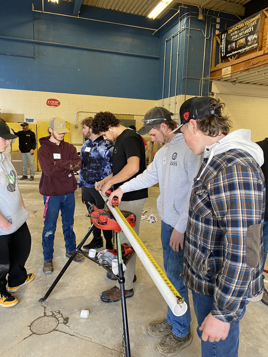 MattWardSchoCTE's tweet photo. Students at SchoharieCTE are learning from our plumbing partners @UALocal7 and getting a great experience. Teamwork at its finest!!  @CapRegionBOCES @SheletteRPleat https://t.co/rS5vic5RVl