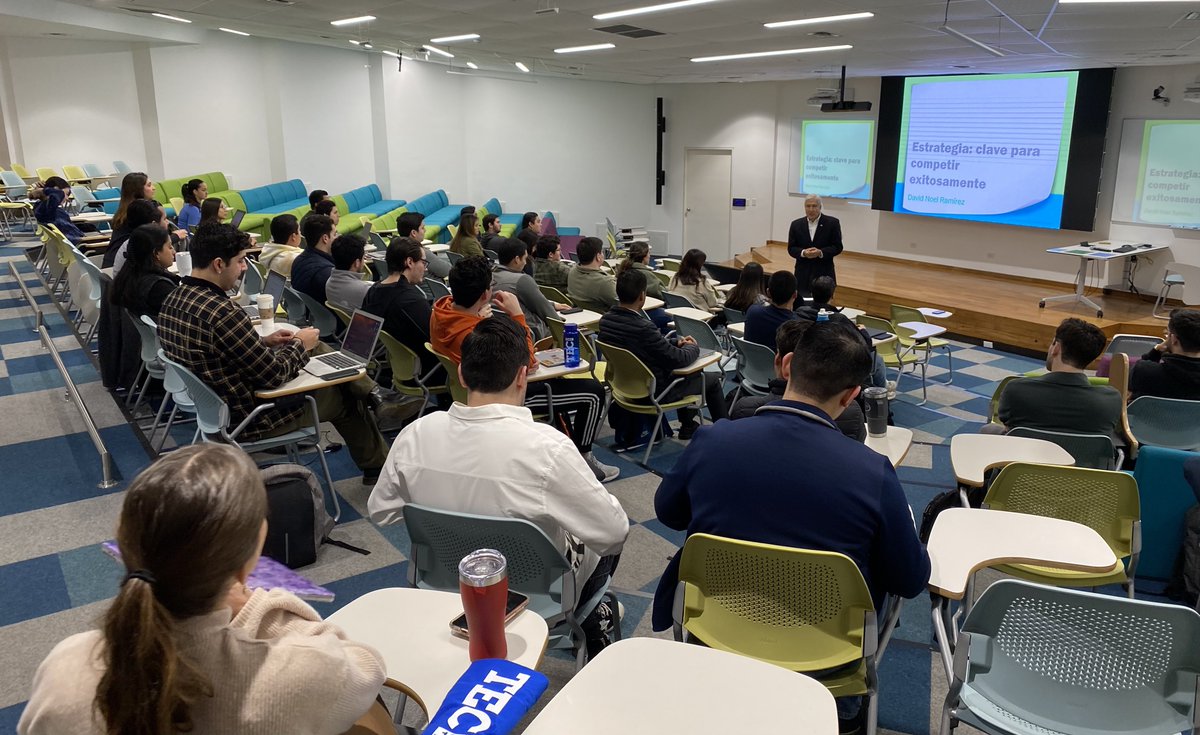 davidnoel's tweet photo. Con gran alegría inicié mi semestre 111 de impartir clases en @TecdeMonterrey. Muchachos ¡mucho éxito en este nuevo ciclo! Recuerden que la misión de todos nosotros, los seres humanos, es crear valor a los demás. Siempre, en todo lo que hagan, busquen crear valor a su alrededor. https://t.co/oIwQ8yqrDW