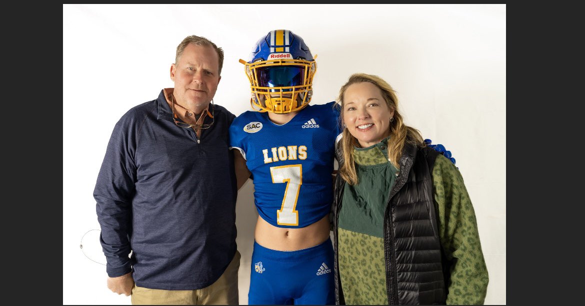 An awesome OV to Mars Hill !! Big thanks to <a href="/CoachBMoyers/">Brady Moyers</a> . 👀‼️