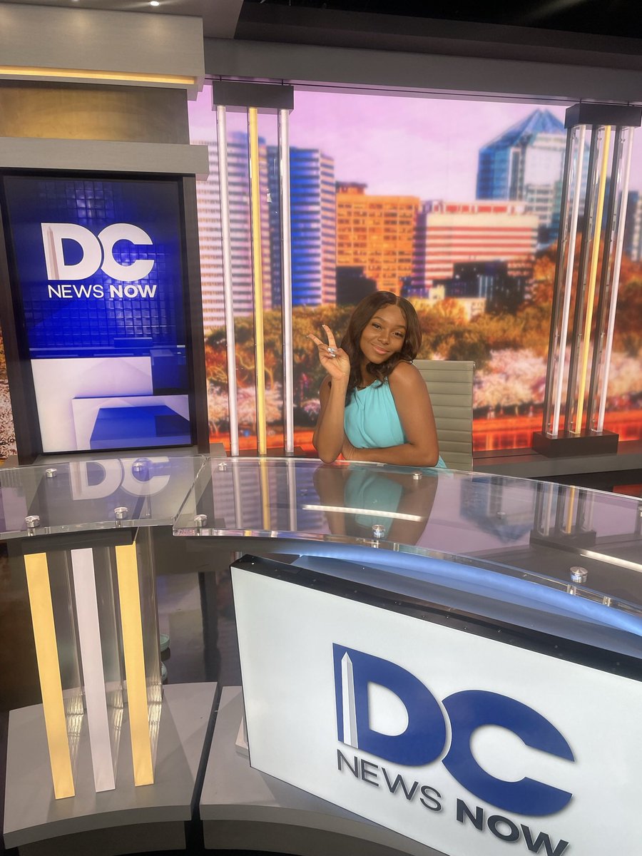 YamarieOnTV's tweet photo. Cheers to 2 years in the industry! 🎉 Grateful to God for the opportunity to do my job everyday ❤️ From my first station in Lansing, MI to now covering my hometown in the DMV. I’m just happy to be here telling your stories. 🥹🥂 Cheers to more learning and growing! https://t.co/SpmWPJJizE